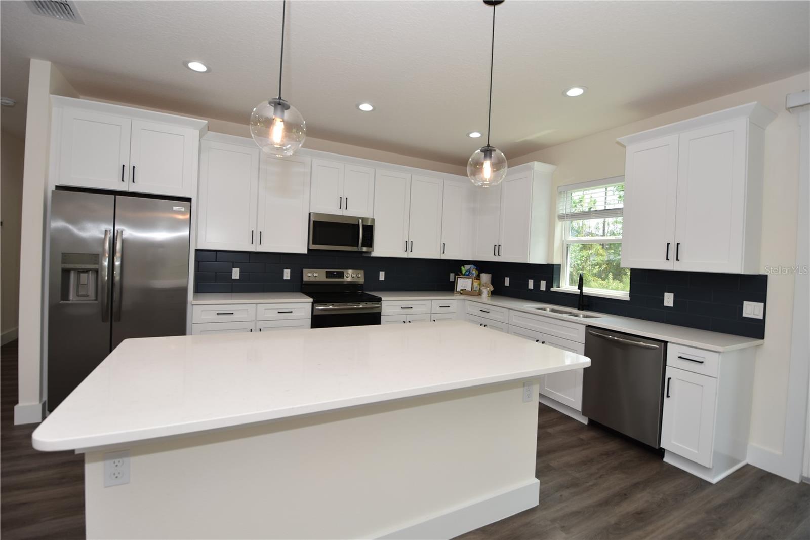 PINE LAKES - Residential Lease