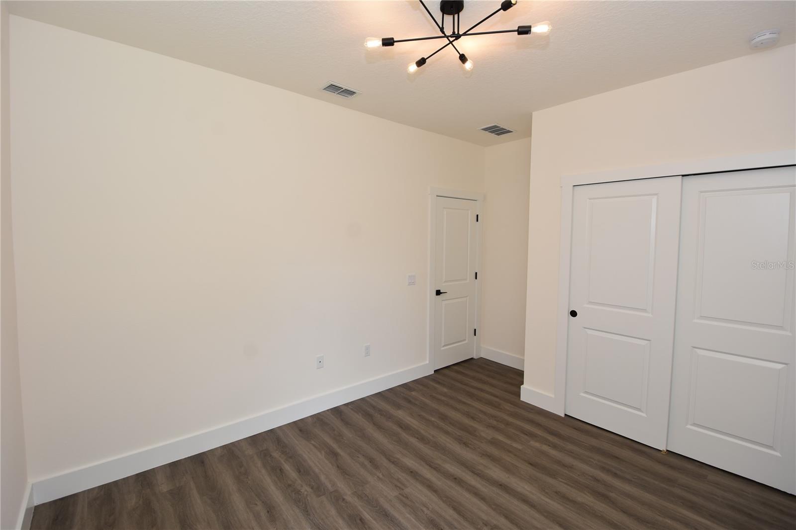 PINE LAKES - Residential Lease