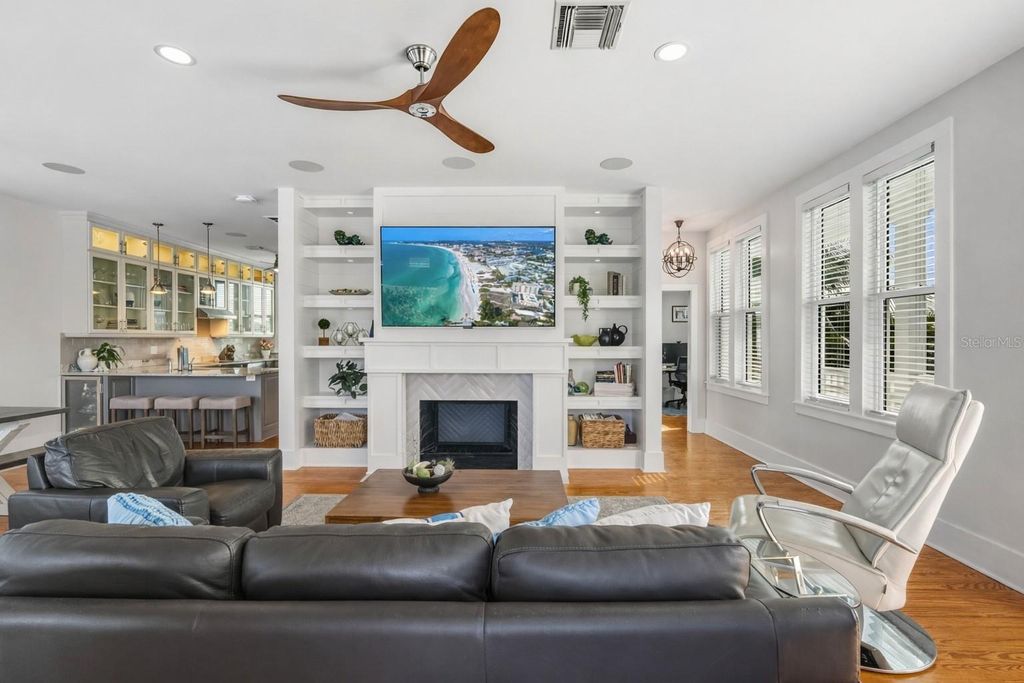 Photo of 114 88th Avenue, Treasure Island, FL 33706 (MLS # TB8454365)