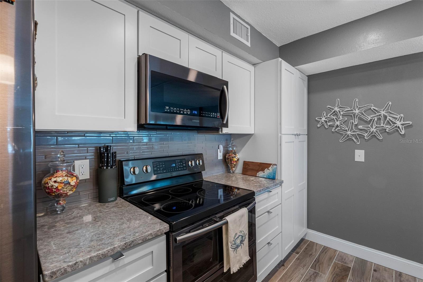 TOWER ISLE CONDO - Residential