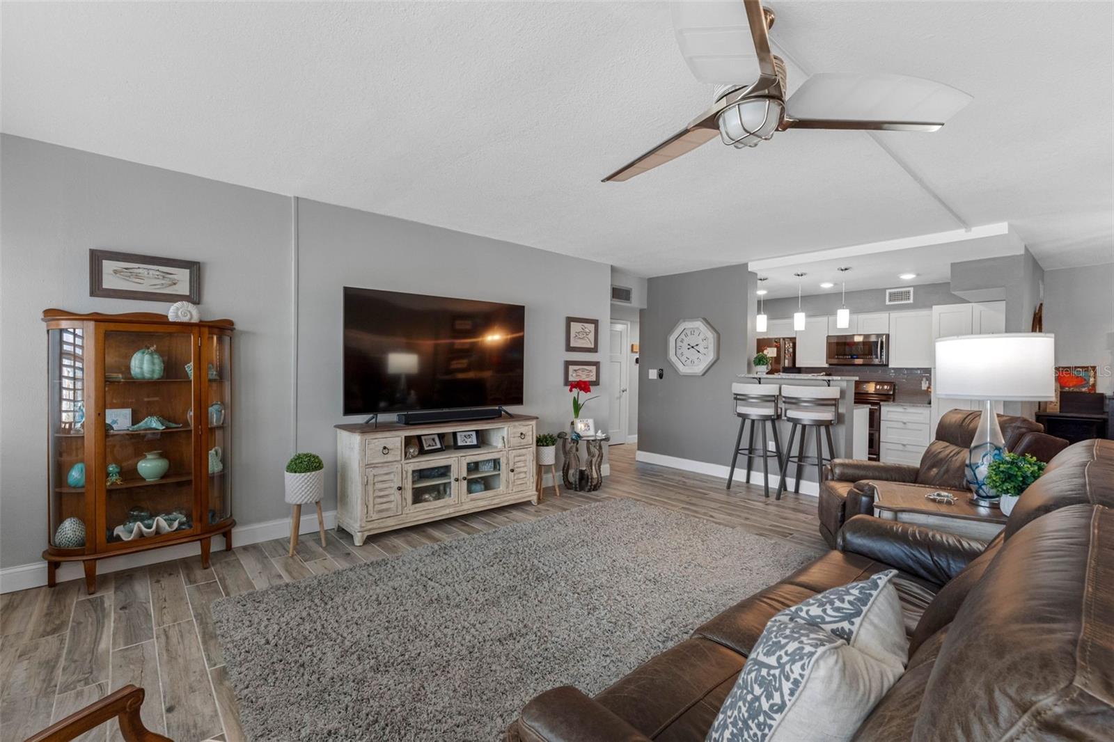 TOWER ISLE CONDO - Residential