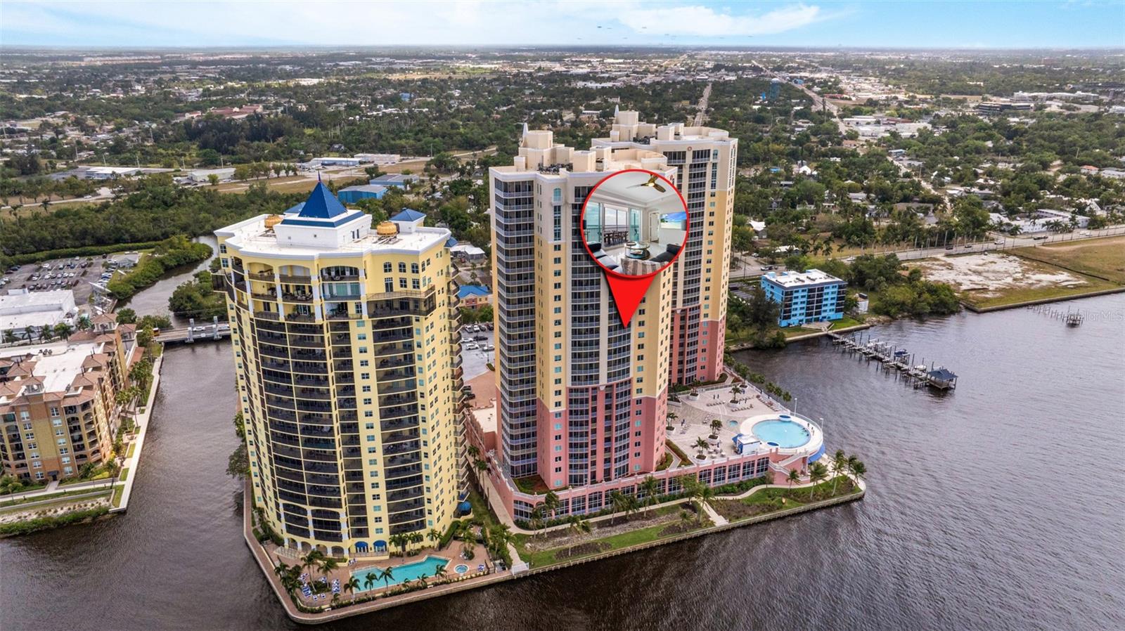 ST TROPEZ - Residential