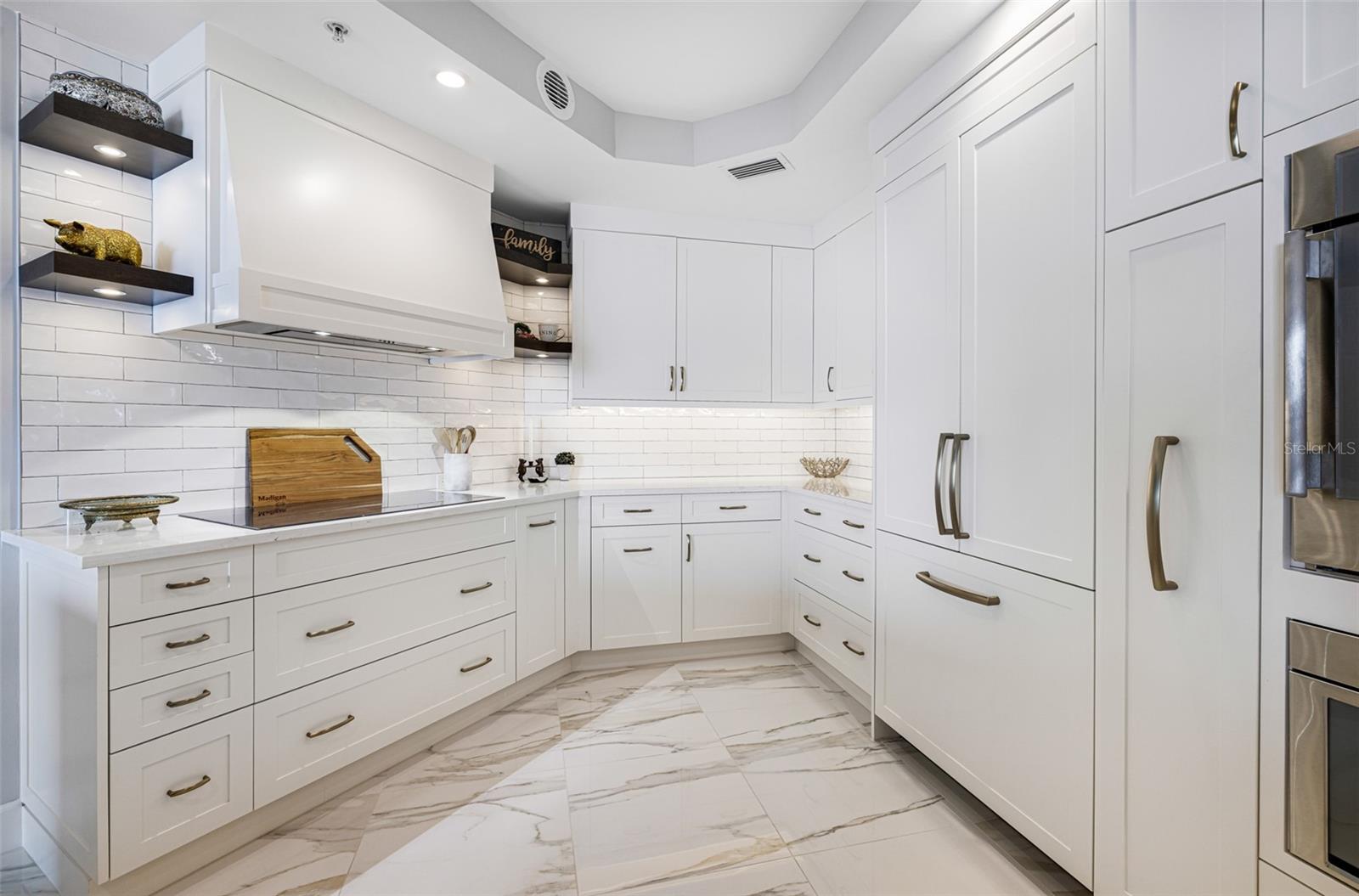 ST TROPEZ - Residential