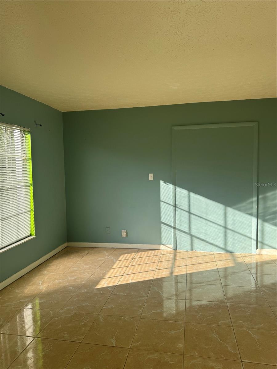 TANGLEWOOD - Residential Lease