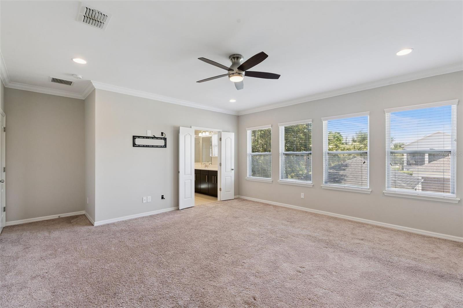 LATHAM PARK NORTH - Residential