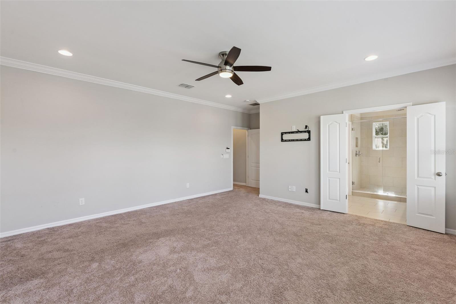 LATHAM PARK NORTH - Residential