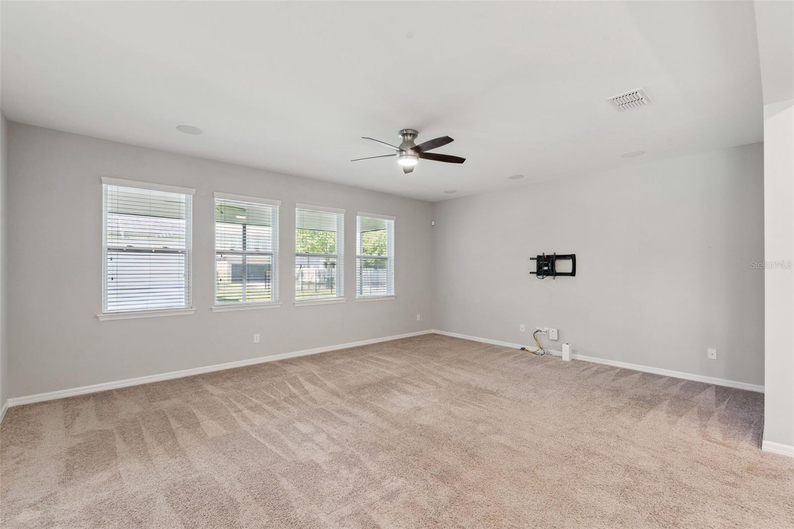 LATHAM PARK NORTH - Residential