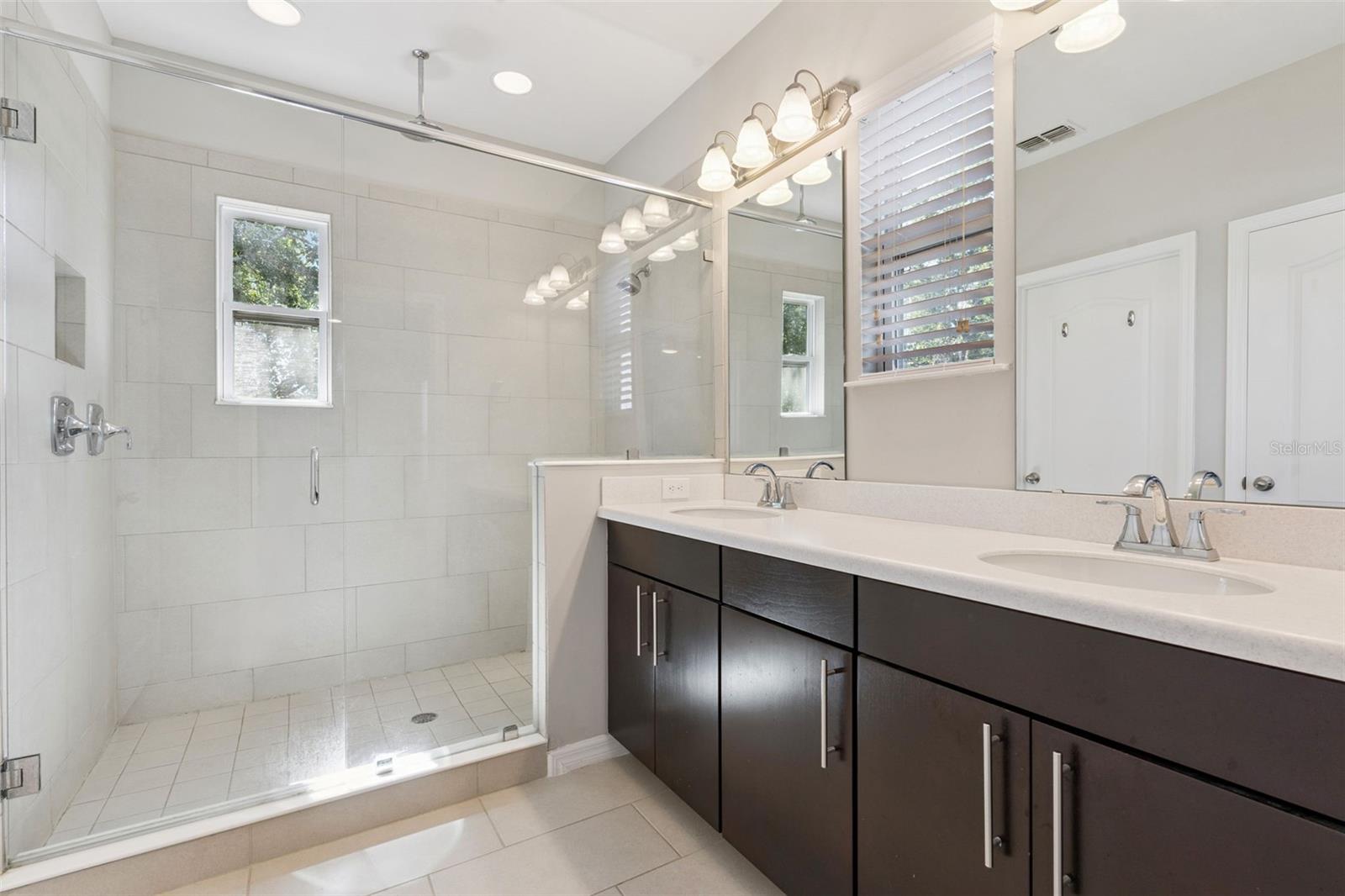 LATHAM PARK NORTH - Residential