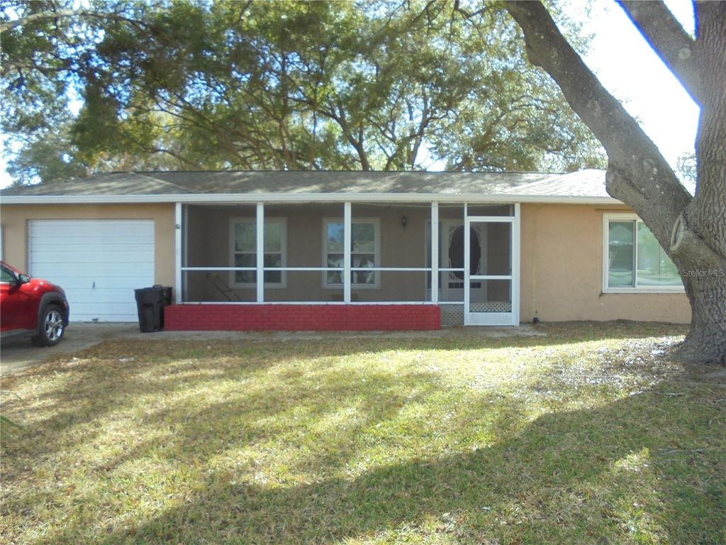 Photo of 48 Silver Place, Ocala, FL 34472 (MLS # OM719092)