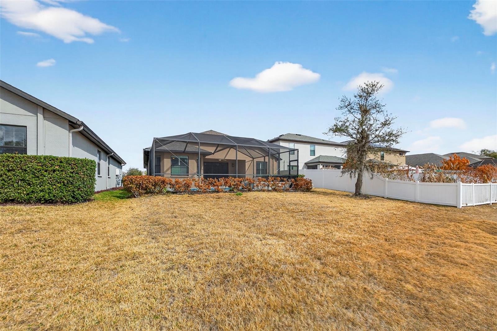 FLORABLU ESTATES - Residential