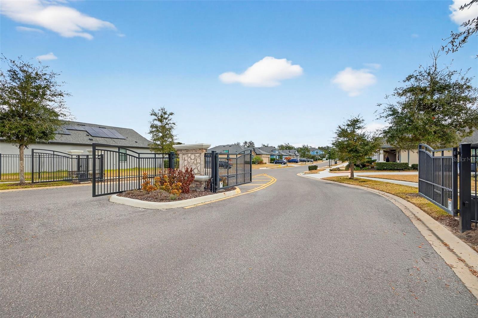 FLORABLU ESTATES - Residential