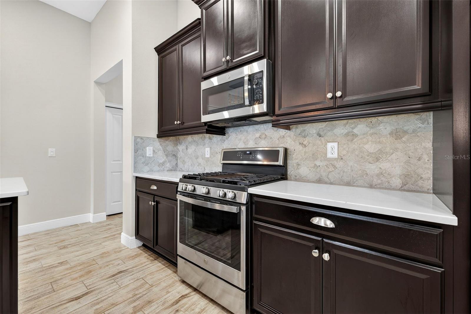 FLORABLU ESTATES - Residential