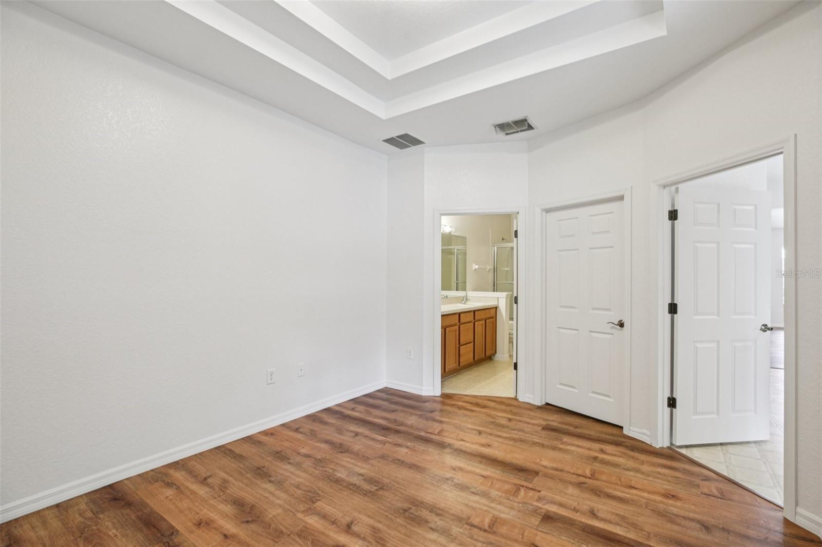 CHARTRES GARDENS B - Residential