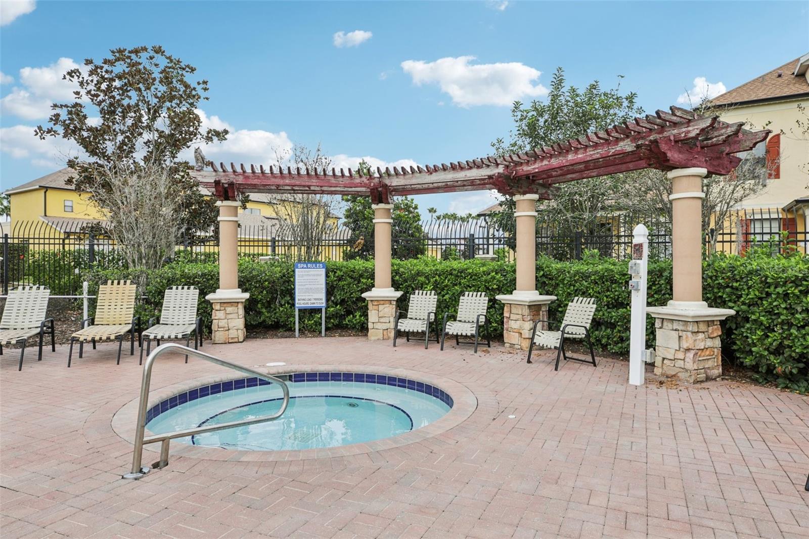 CHARTRES GARDENS B - Residential