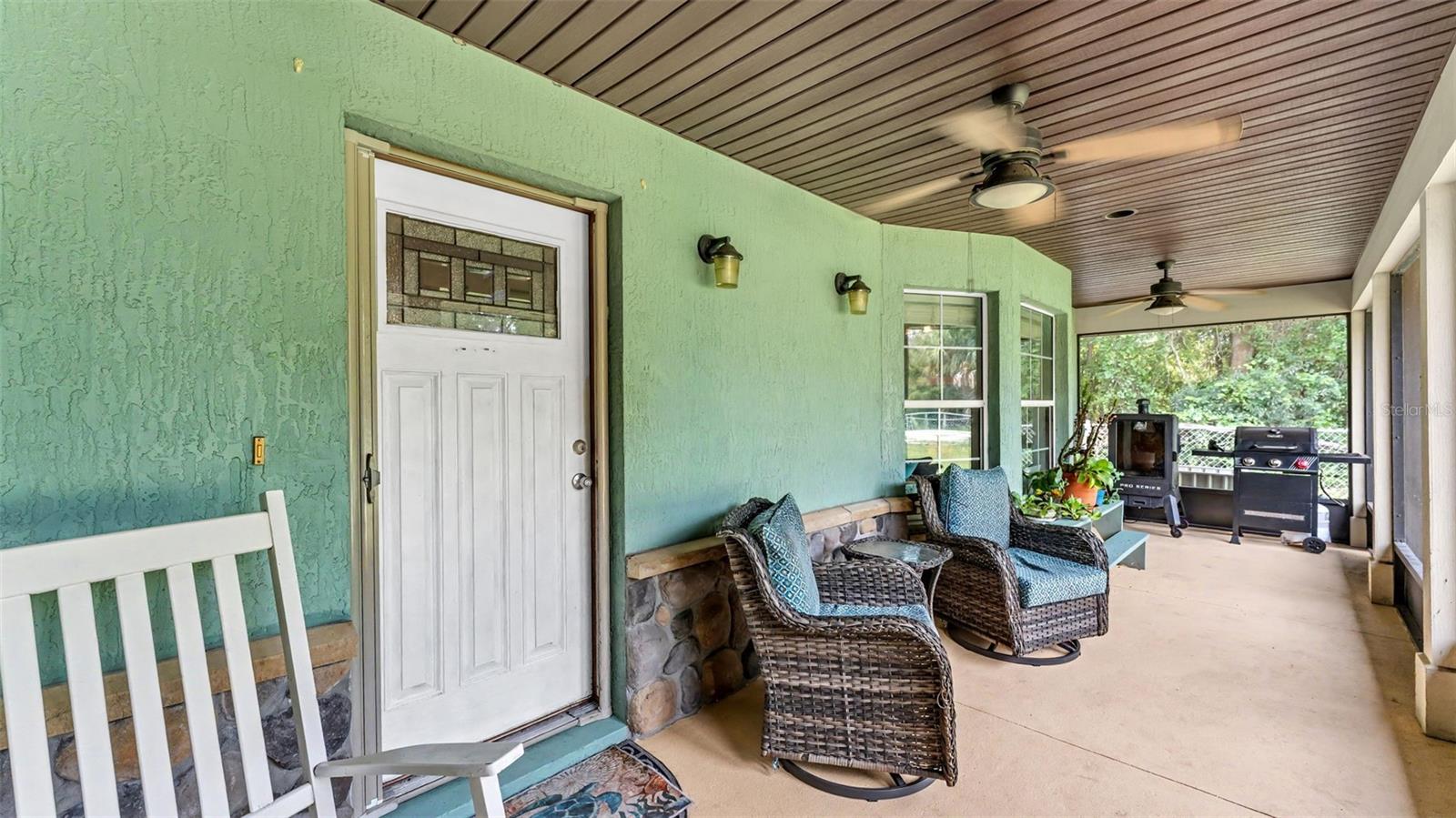1002 W LAKE MARION ROAD