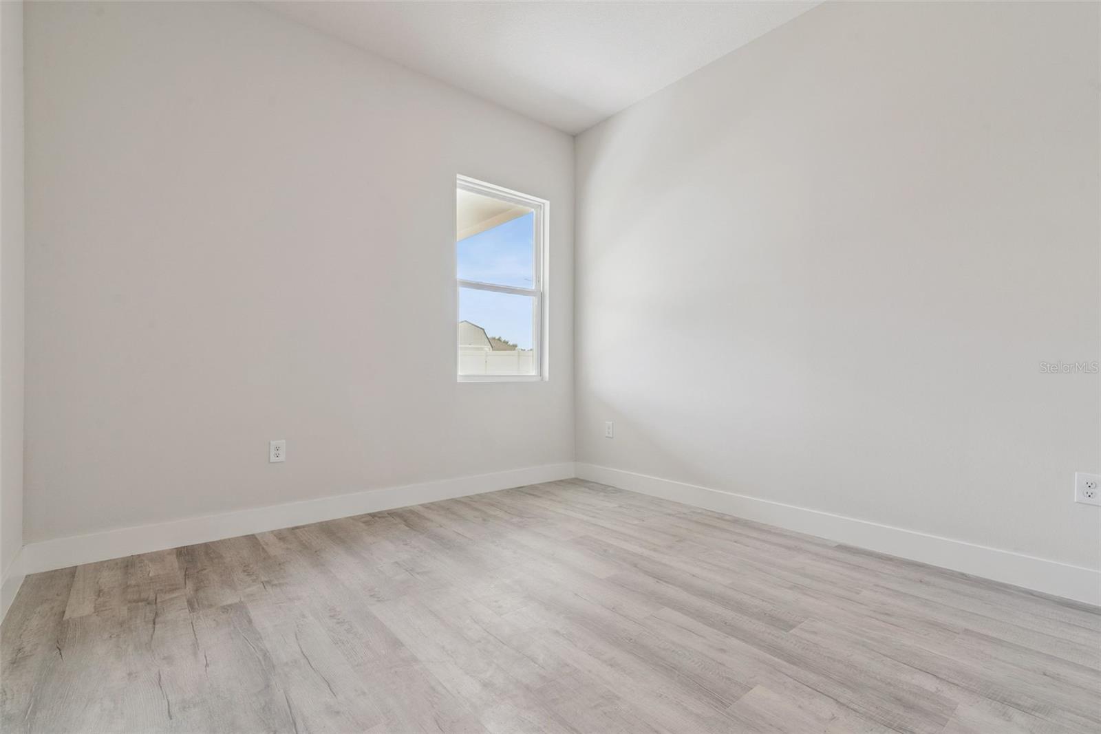 DIAMOND RDG UN #2 - Residential