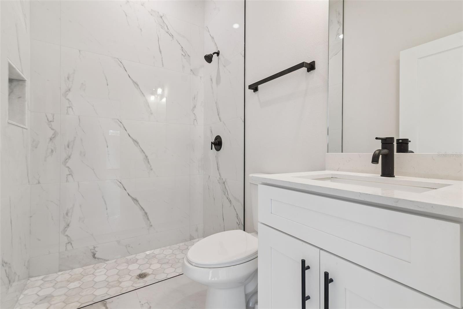 DIAMOND RDG UN #2 - Residential