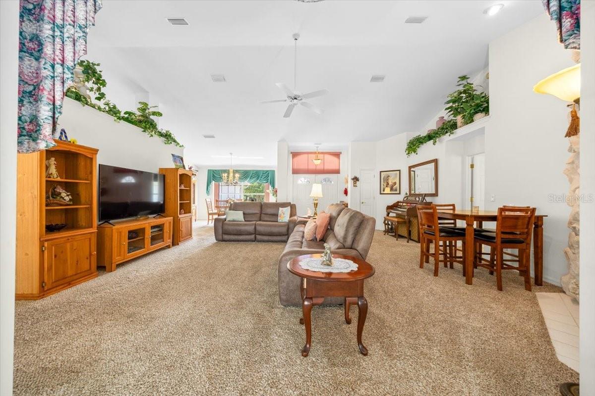 8761 SW 52ND COURT