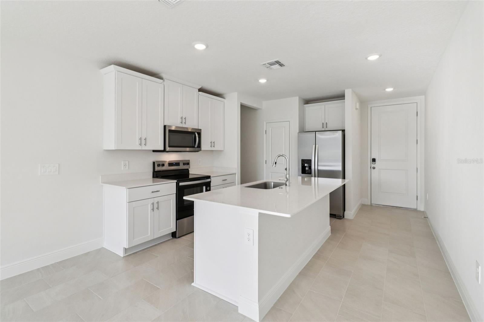 THE RESERVE AT HAMMOCK OAKS - Residential