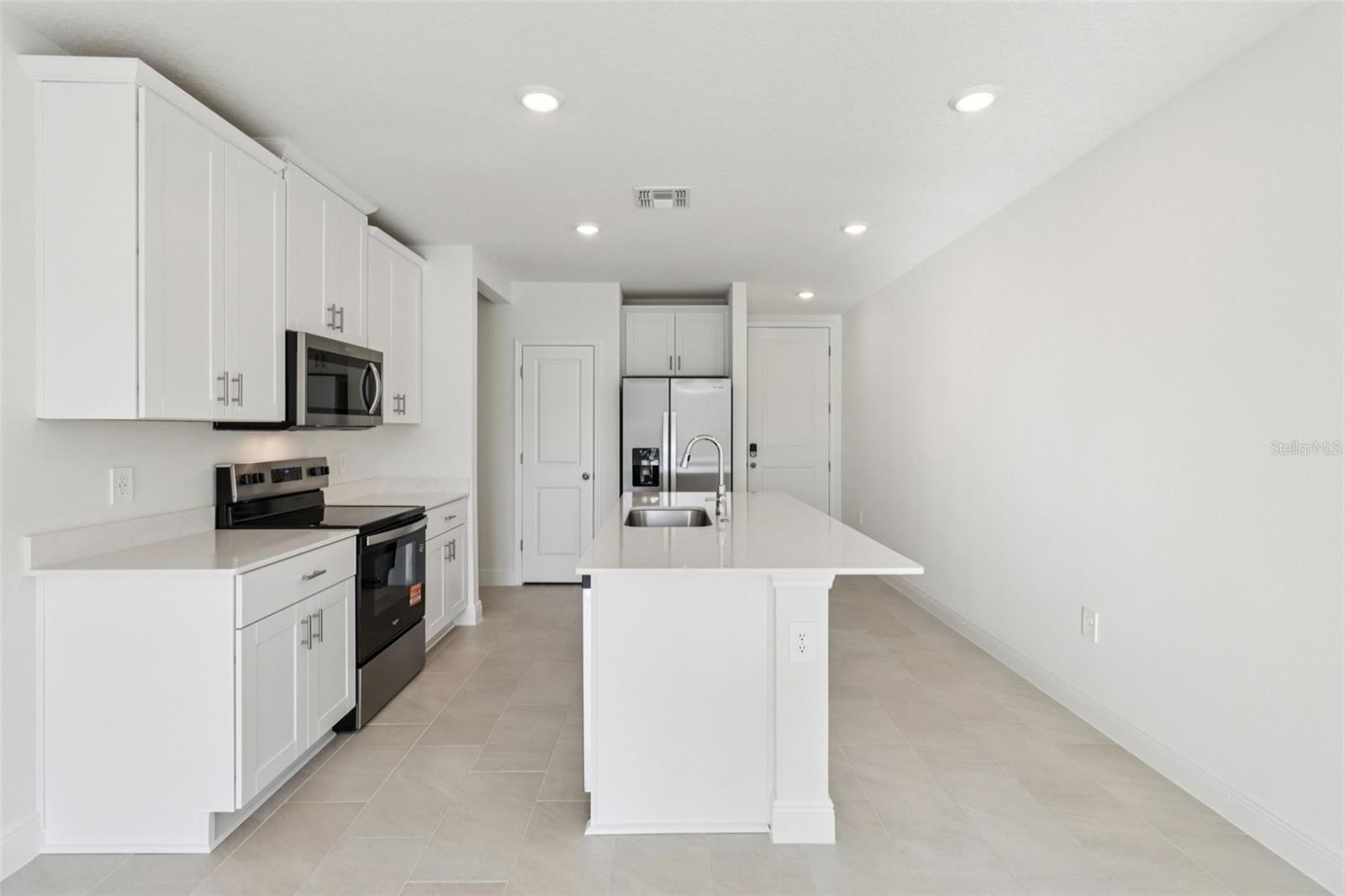 THE RESERVE AT HAMMOCK OAKS - Residential