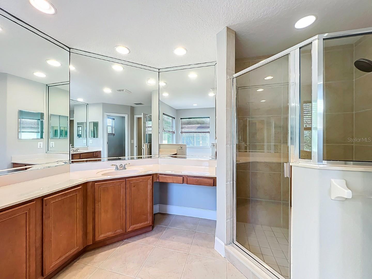 WINDWARD CAY 48 125 - Residential