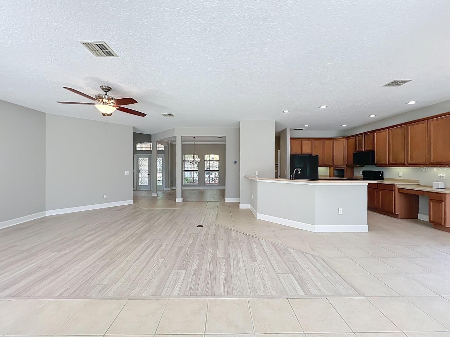 WINDWARD CAY 48 125 - Residential