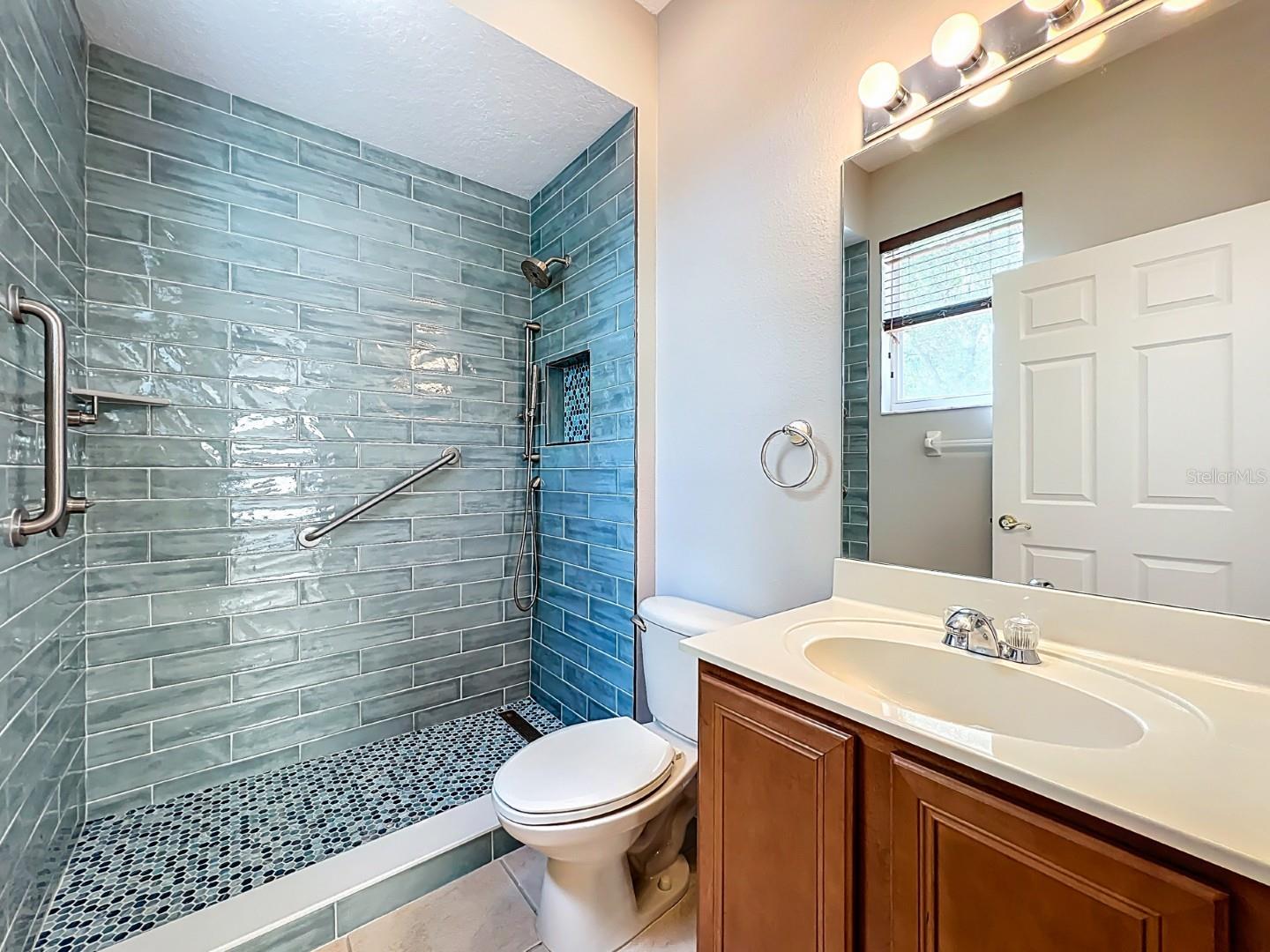 WINDWARD CAY 48 125 - Residential