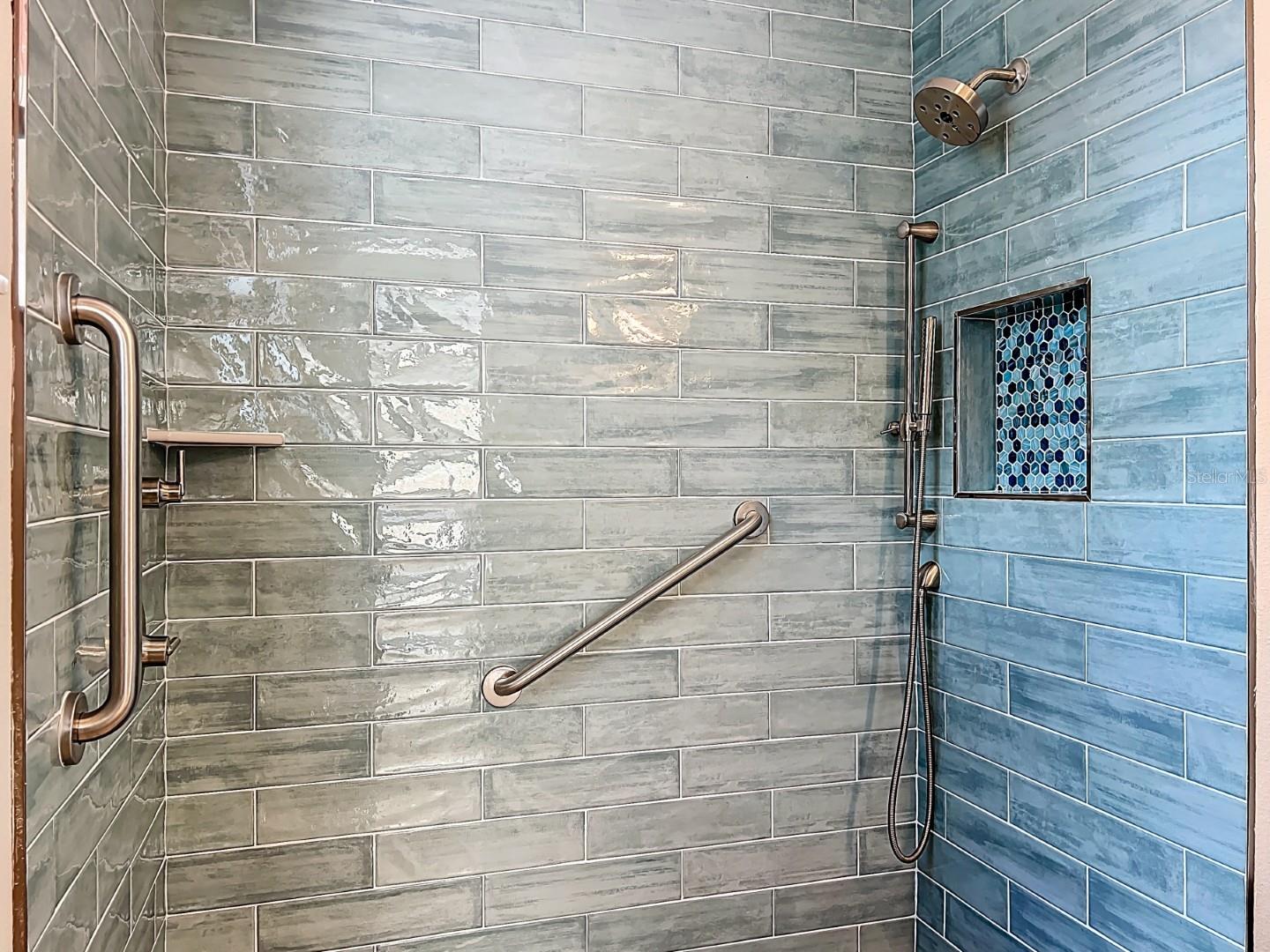 WINDWARD CAY 48 125 - Residential