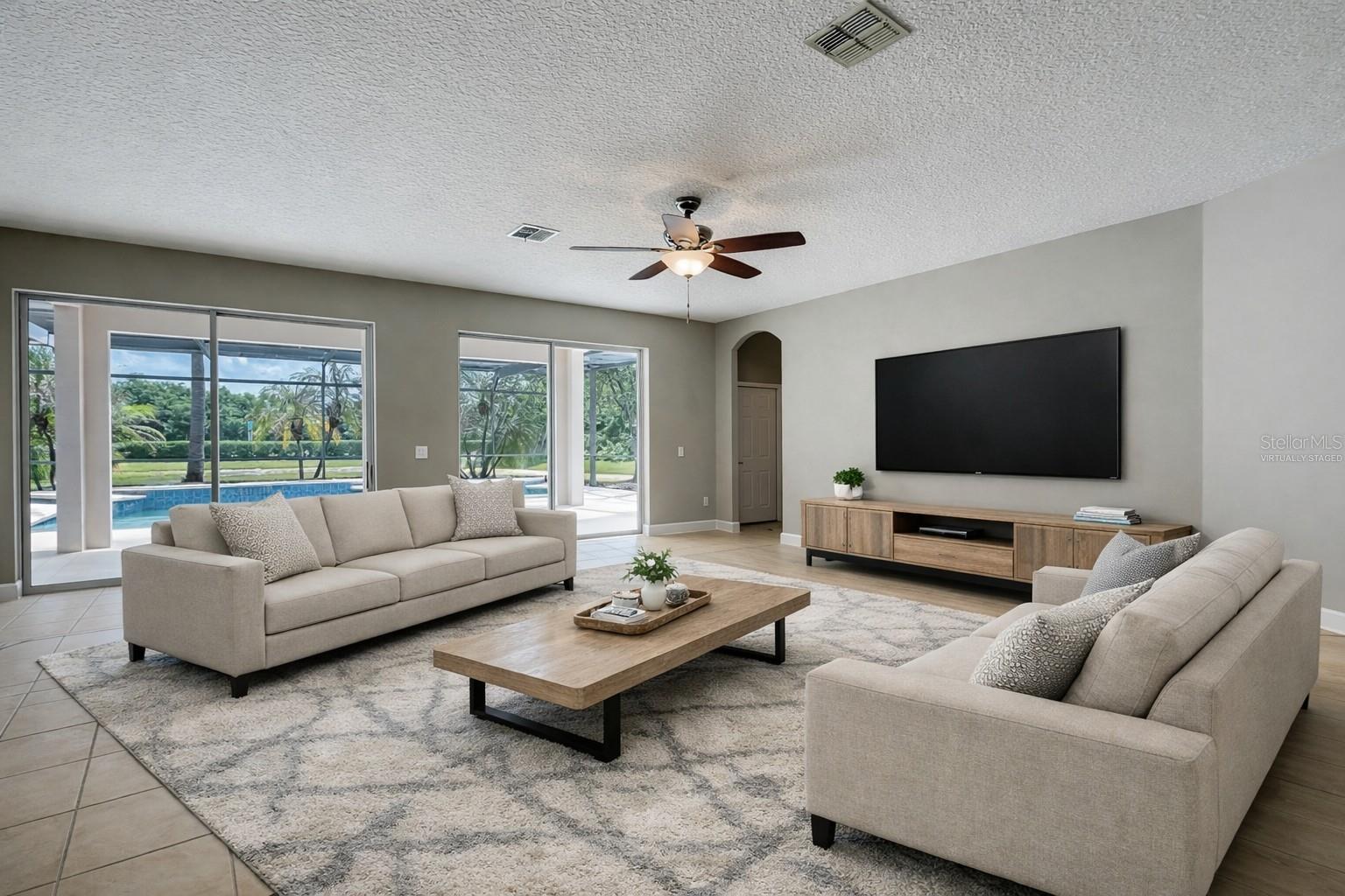 WINDWARD CAY 48 125 - Residential