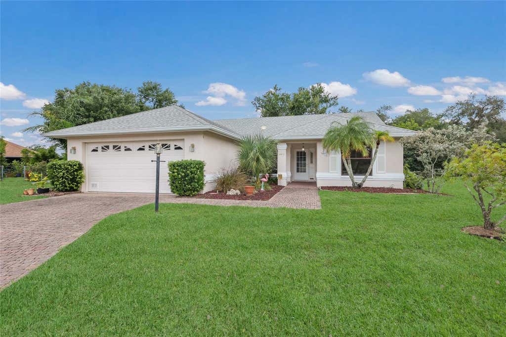 Photo of 4413 74th Avenue E, Sarasota, FL 34243 (MLS # A4701600)