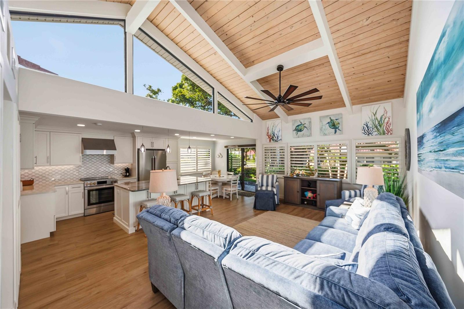 500 PARK BOULEVARD S 22