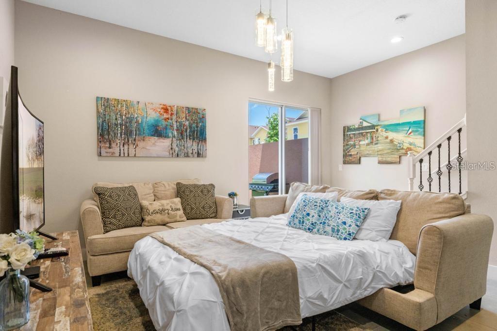 7571 SUNNY DREAMS LANE
