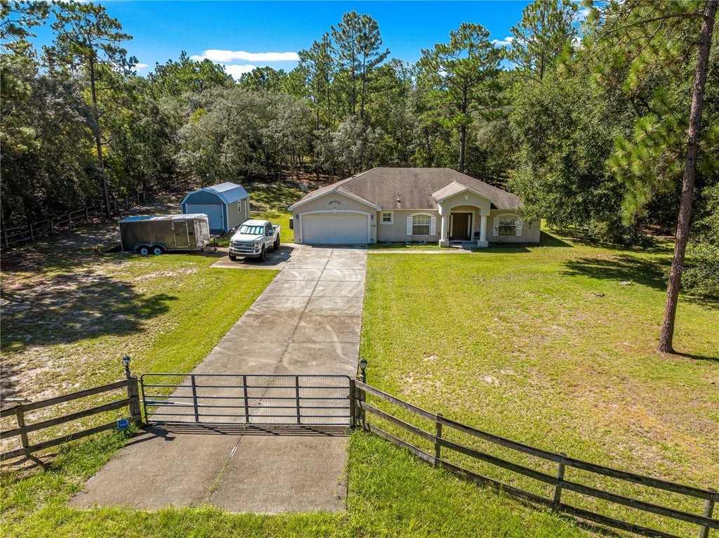 Photo of 13238 SW 88th Street, Dunnellon, FL 34432 (MLS # OM731849)