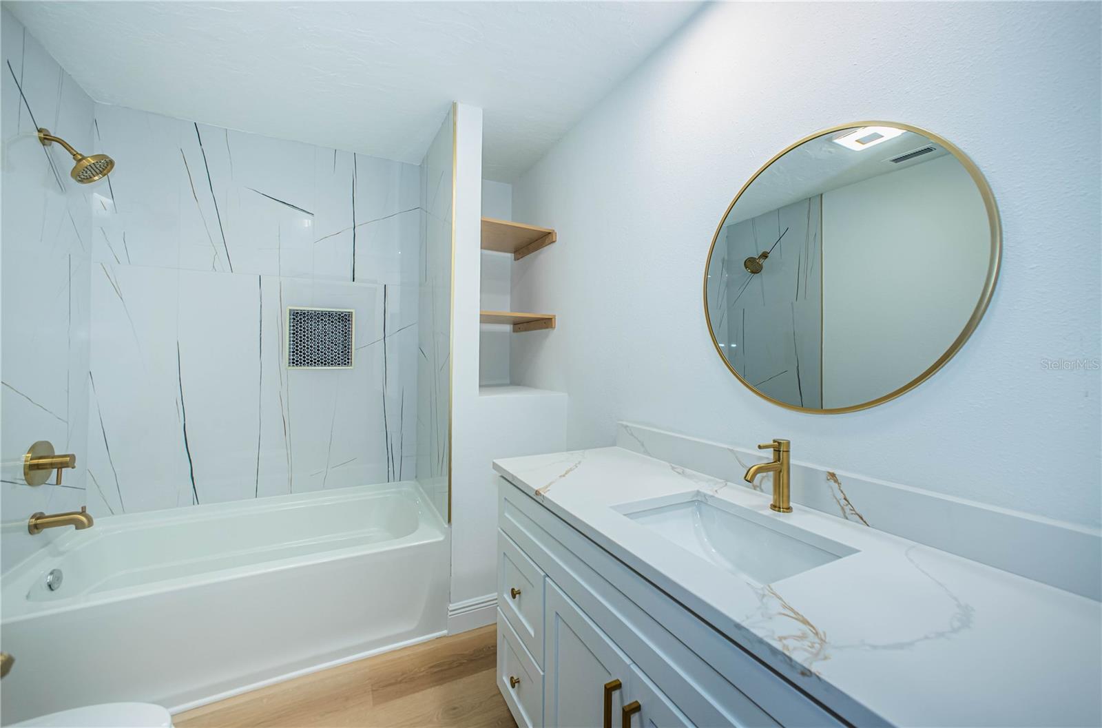 RIVIERA BAY 1ST ADD - Residential