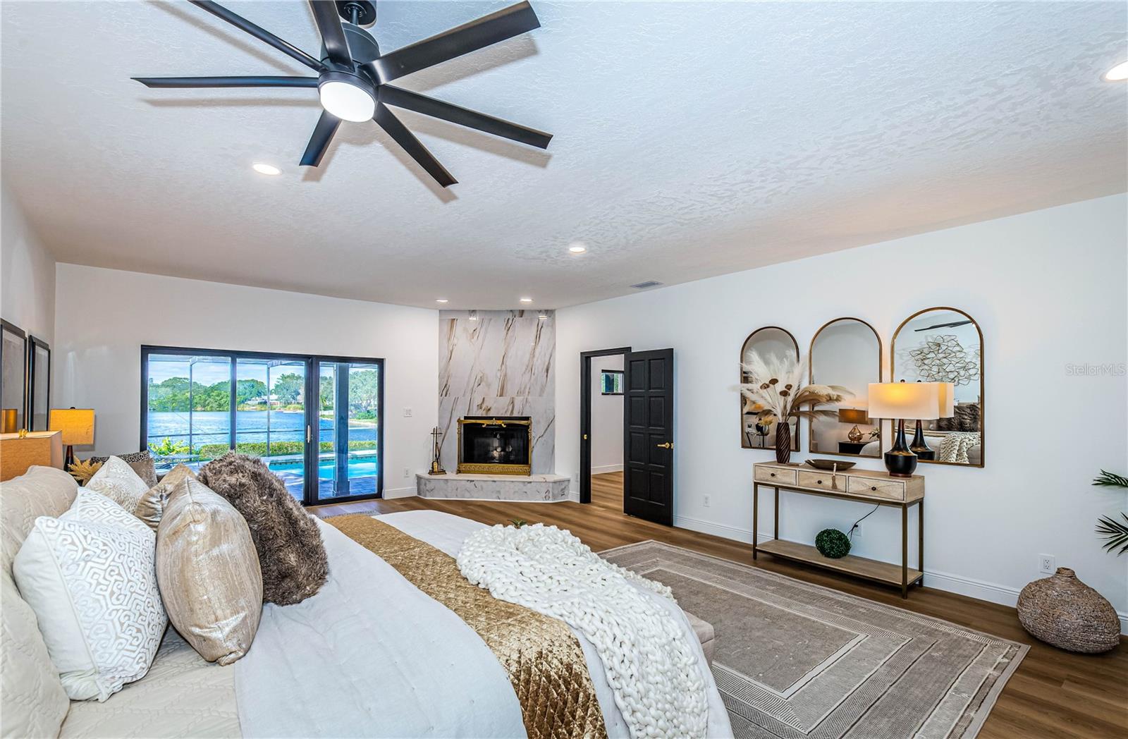 RIVIERA BAY 1ST ADD - Residential