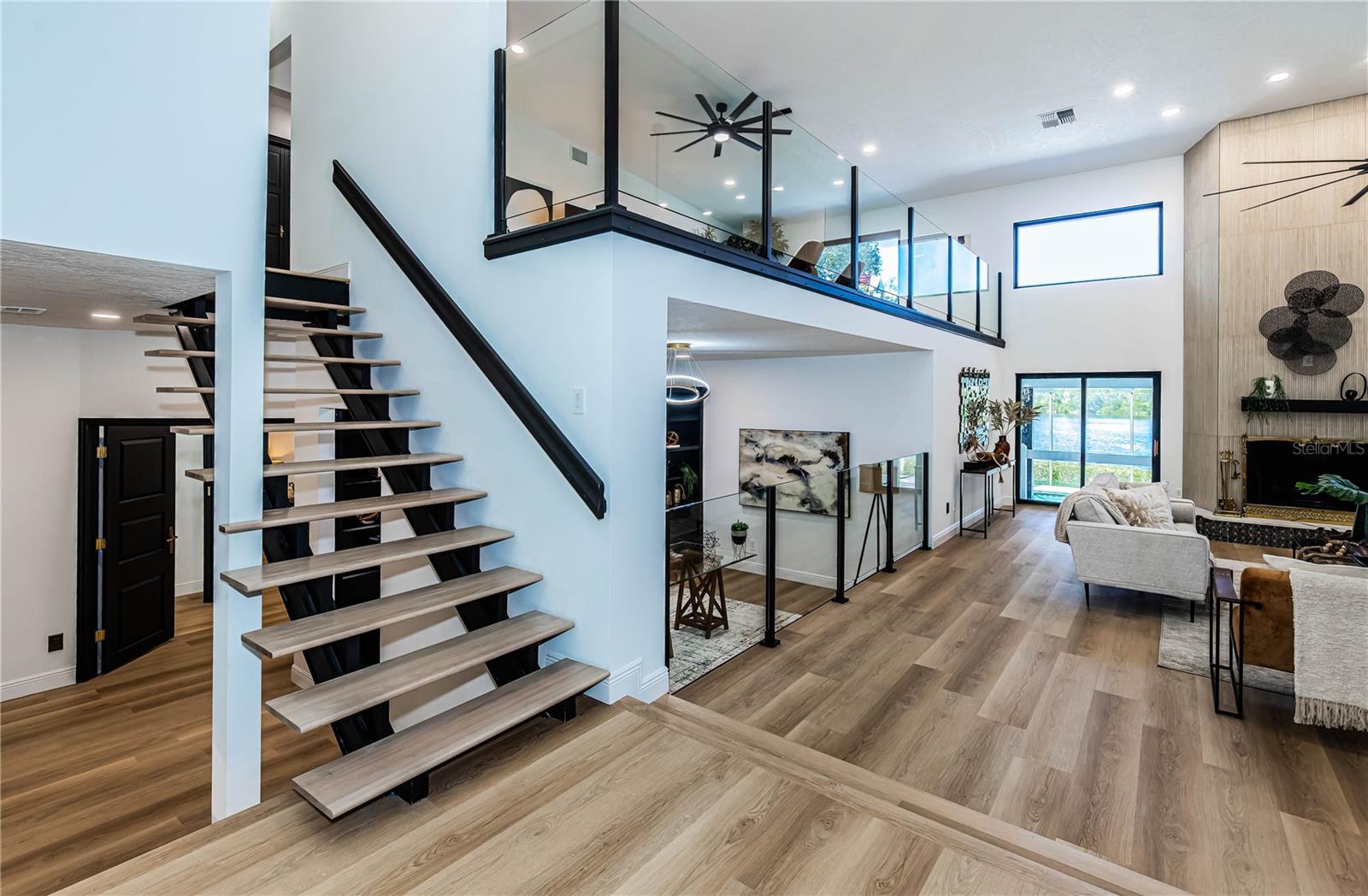 RIVIERA BAY 1ST ADD - Residential