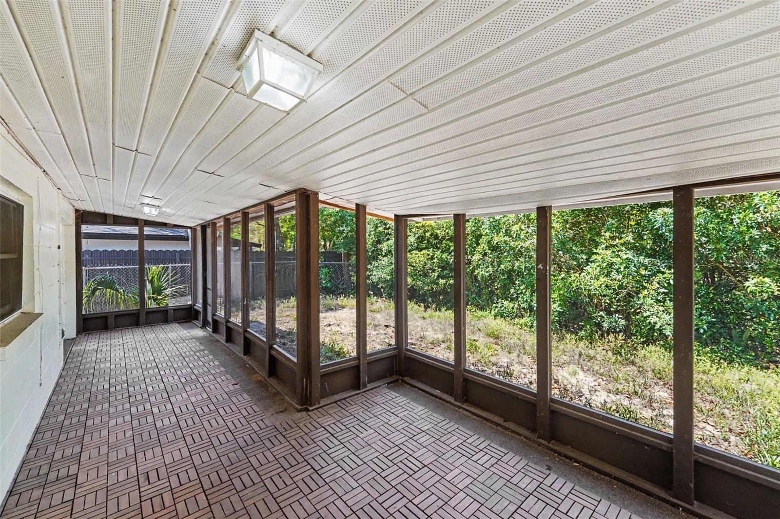 FLORAL GARDENS UNIT 2 - Residential Lease