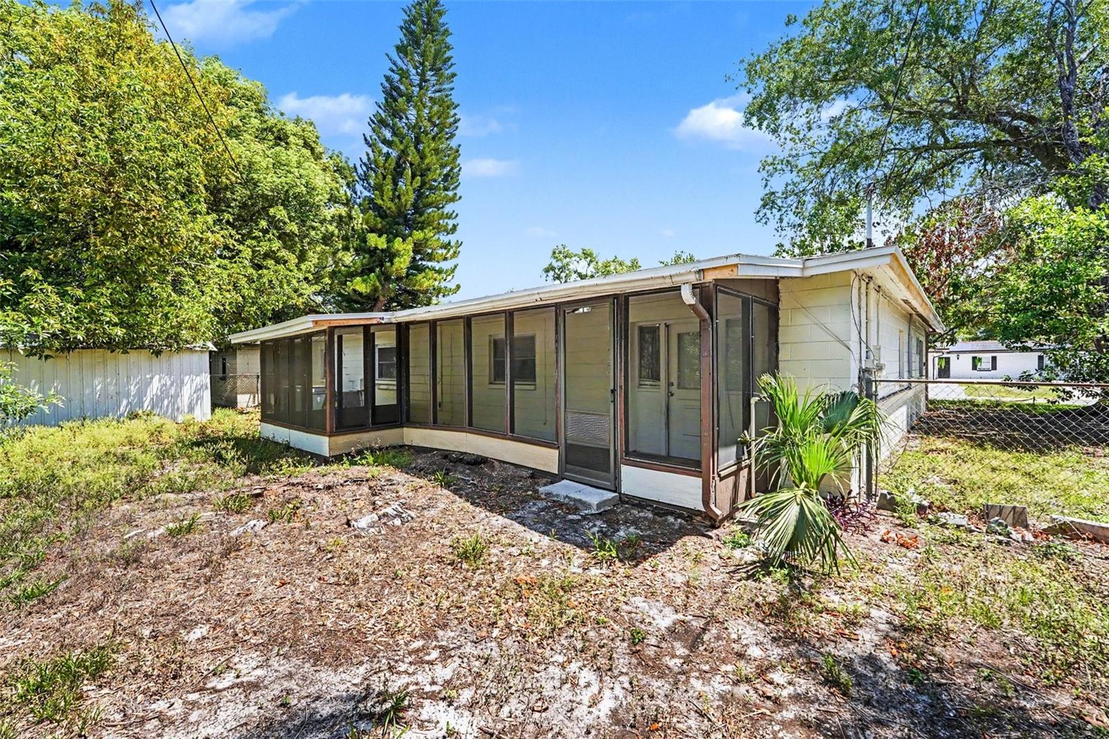 FLORAL GARDENS UNIT 2 - Residential Lease