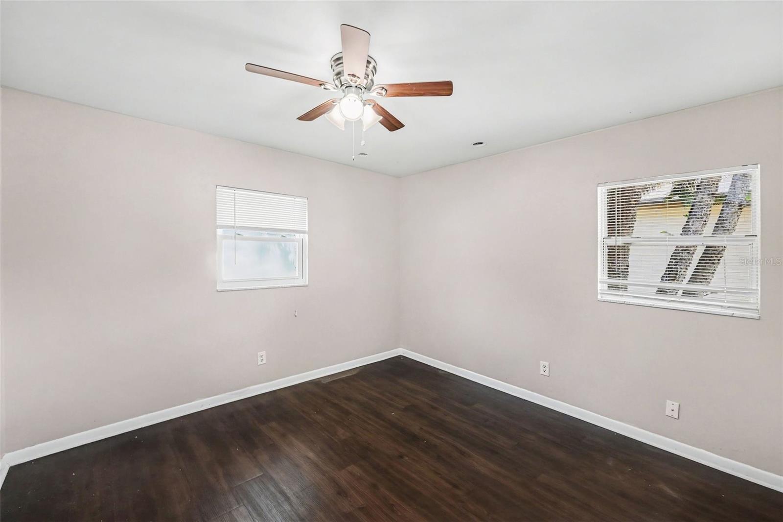 FLORAL GARDENS UNIT 2 - Residential Lease