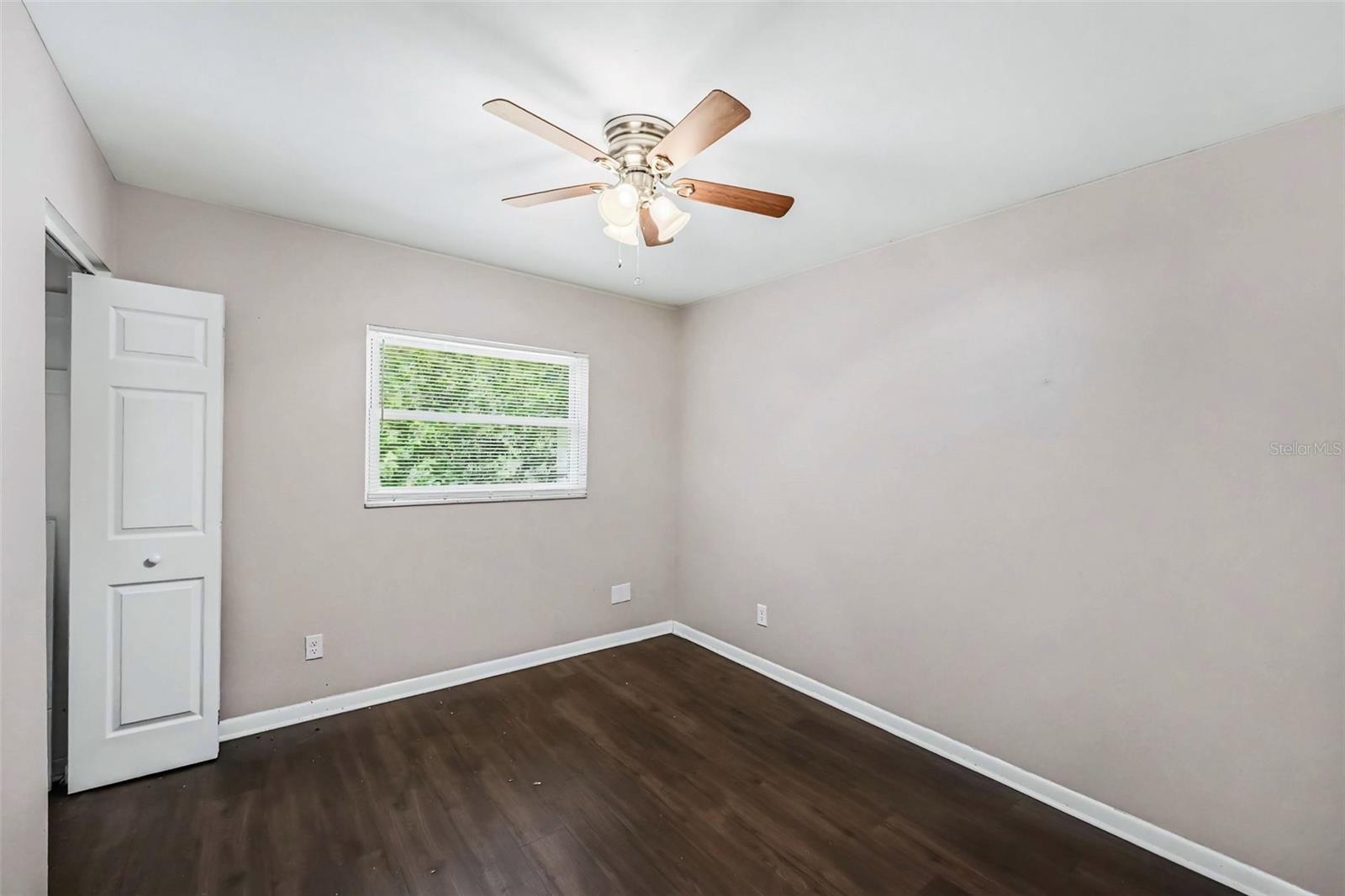 FLORAL GARDENS UNIT 2 - Residential Lease