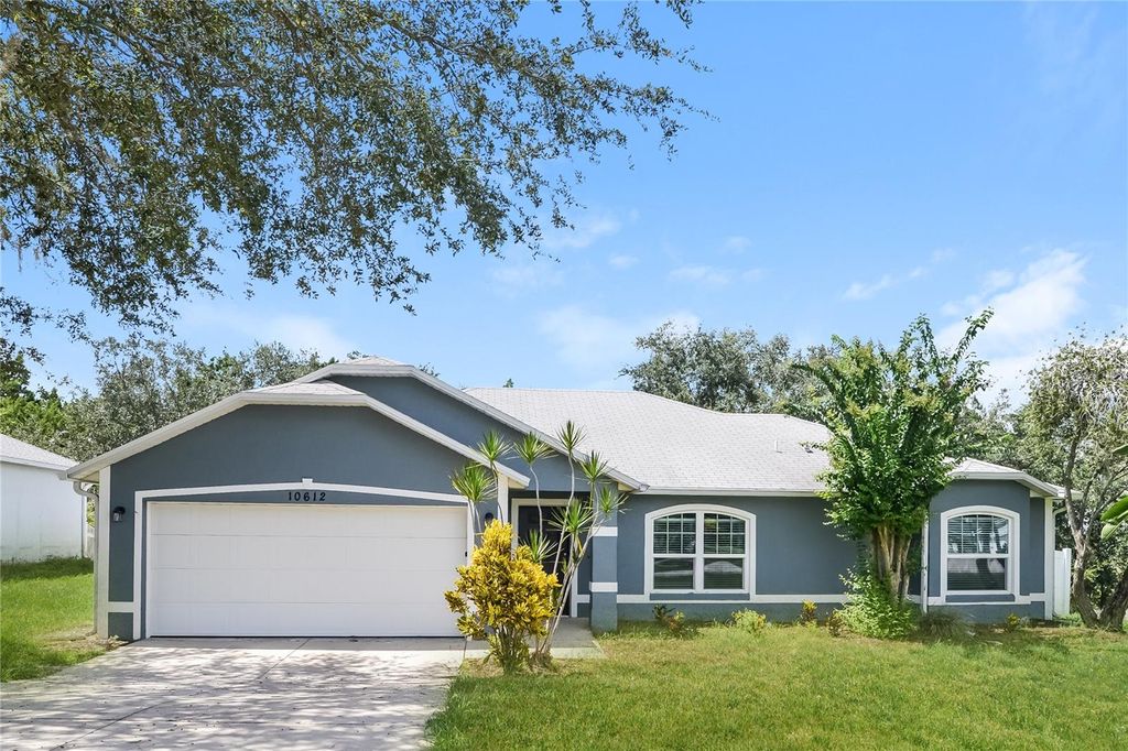 Photo of 10612 Cedar Forest Circle, Clermont, FL 34711 (MLS # O6374407)