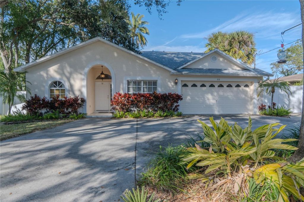 Photo of 212 Mehlenbacher Road, Belleair, FL 33756 (MLS # TB8461220)