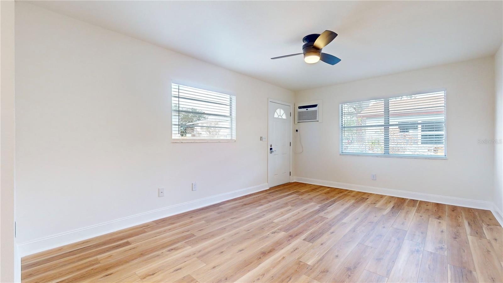 6710 S JUANITA STREET