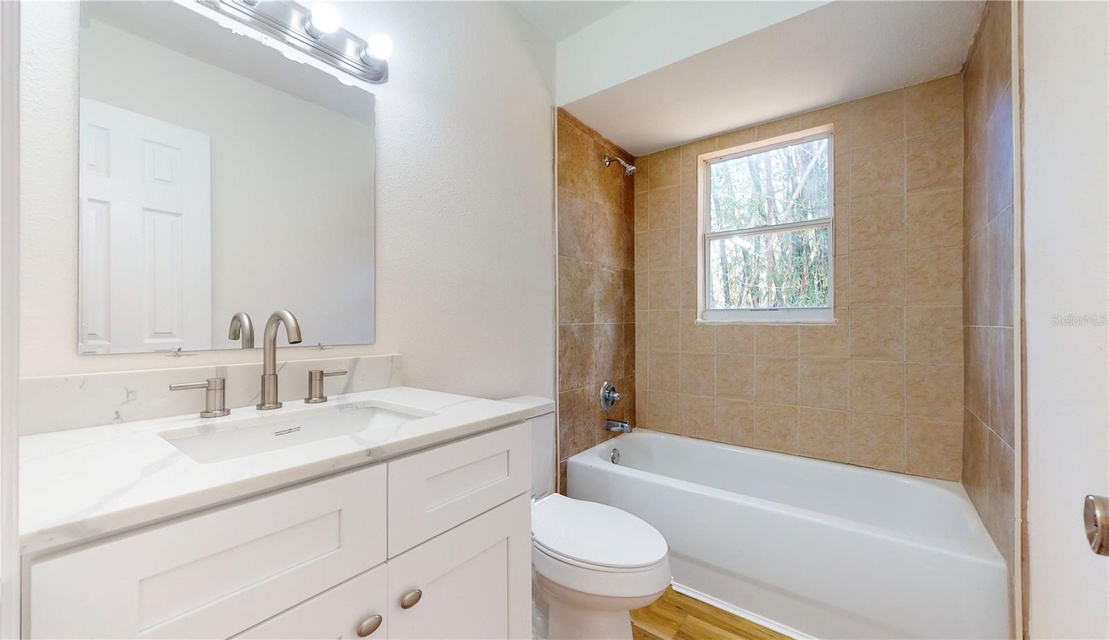 WEST PORT - Residential Income