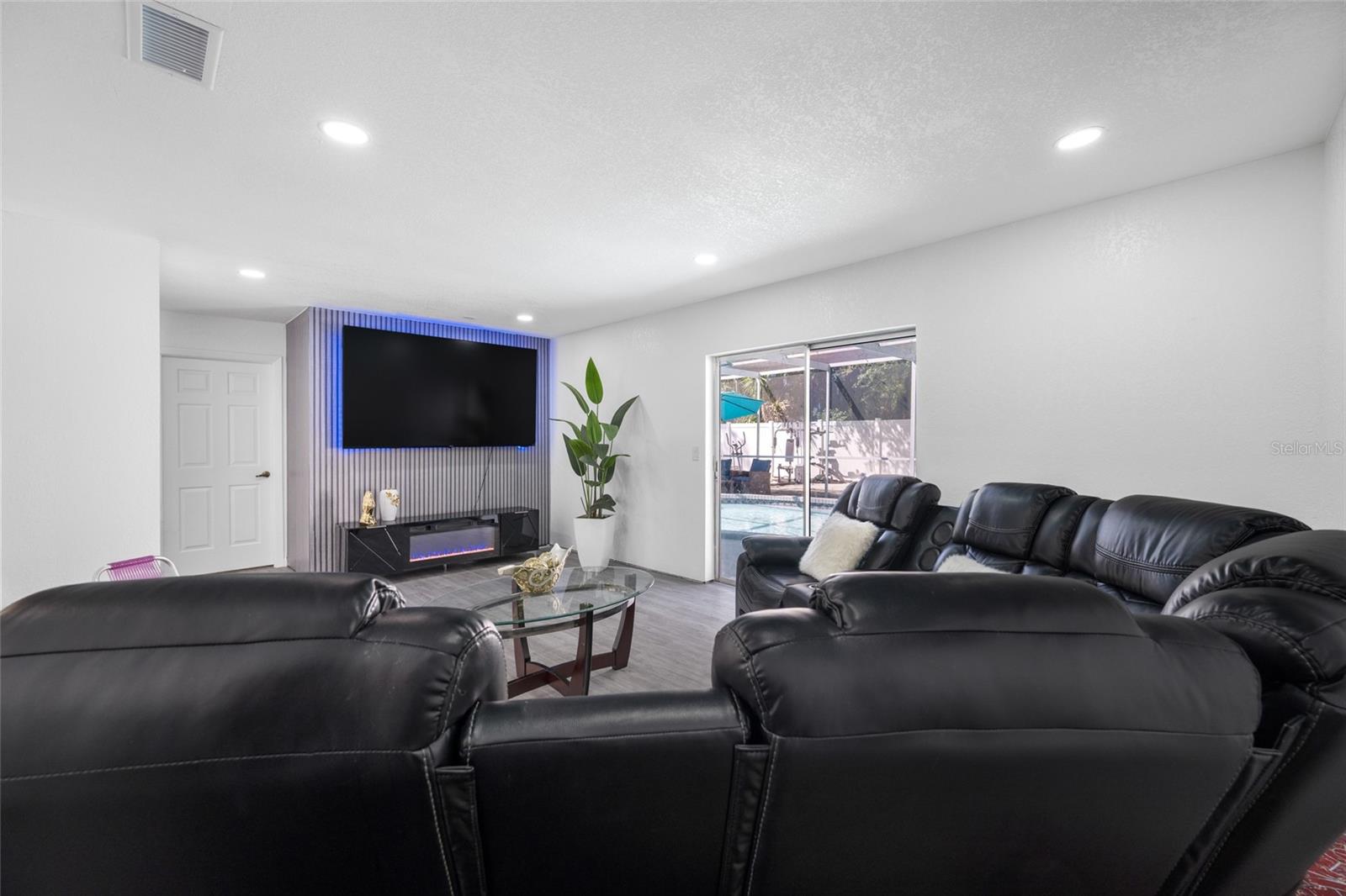 TOWNN COUNTRY PARK UN 12 - Residential