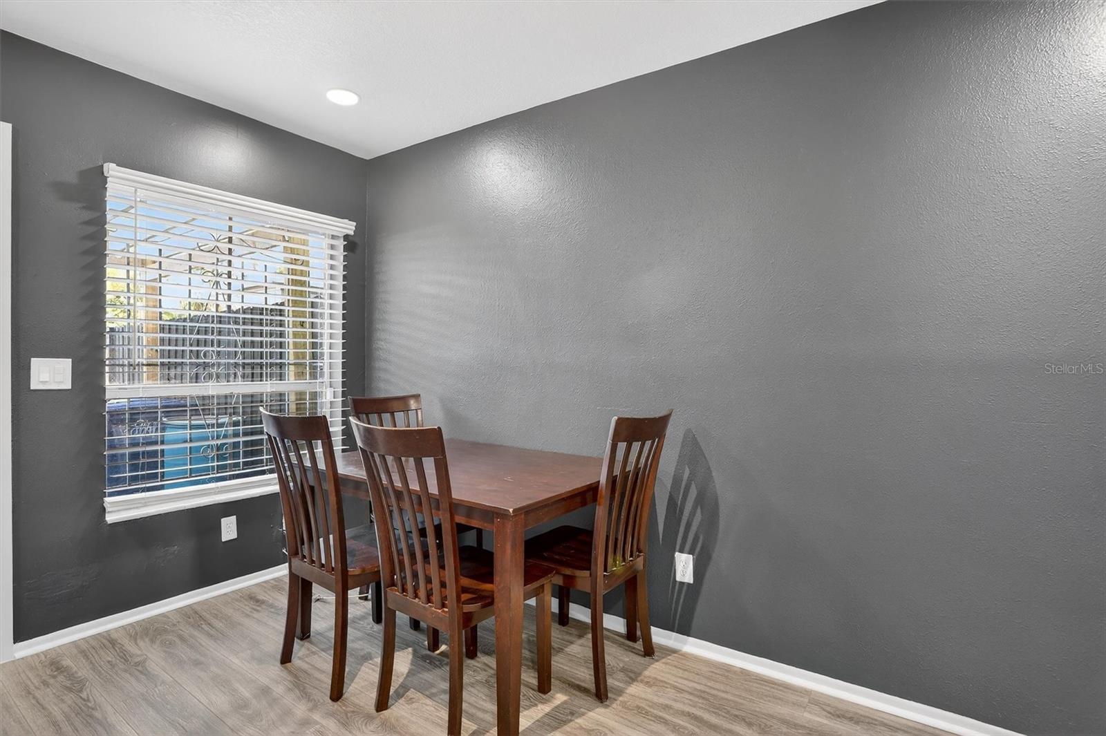 TAMPA VILLAS SOUTH UNIT 1 - Residential Lease