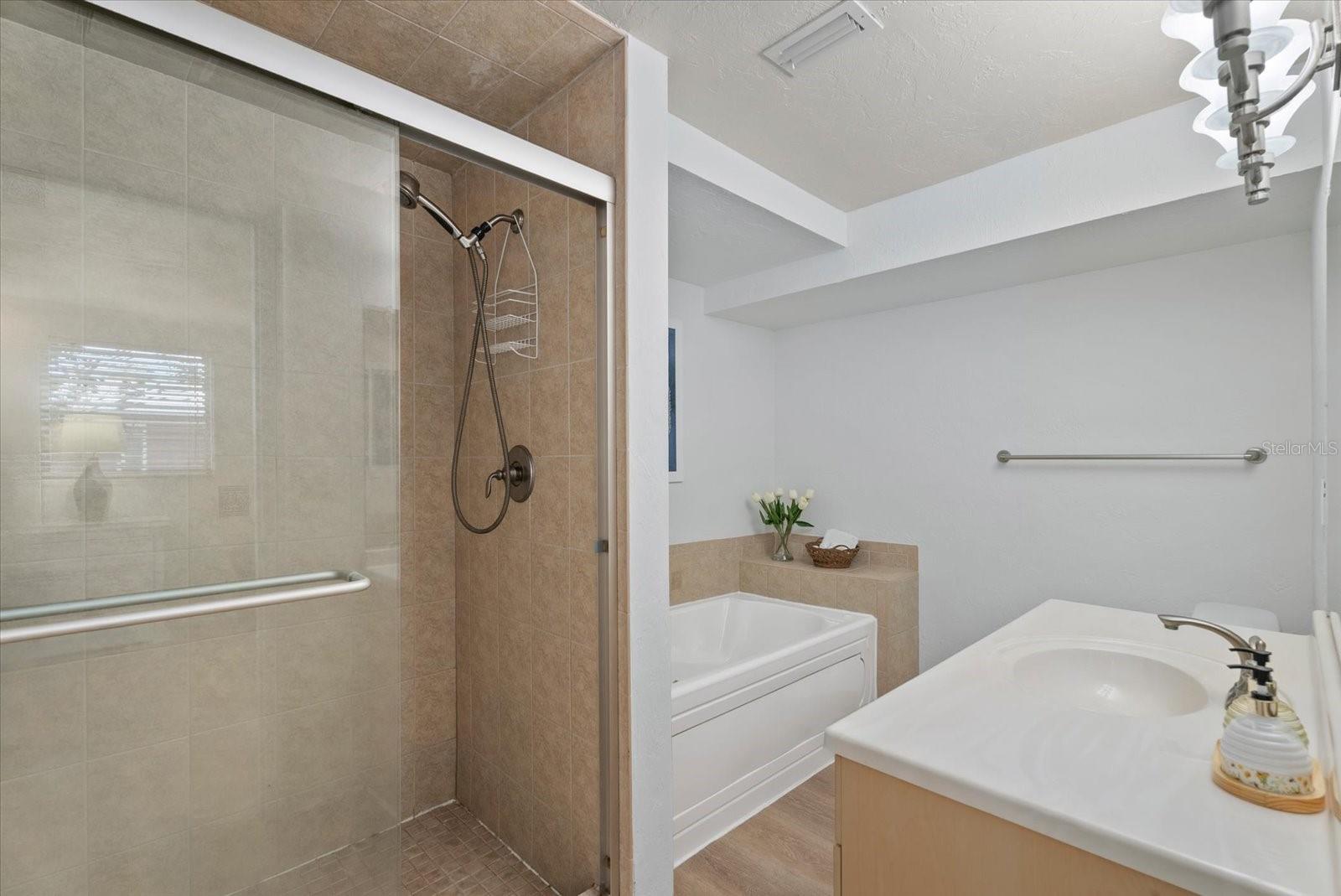 FLORIDA TROPICAL HOMESITES & LITTLE FARMS - Residential