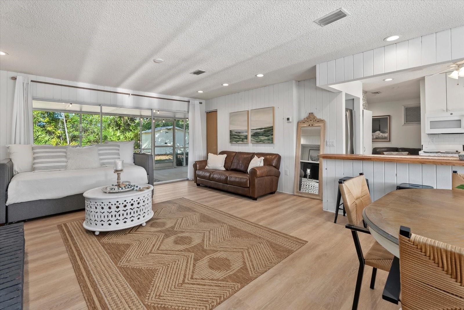 FLORIDA TROPICAL HOMESITES & LITTLE FARMS - Residential