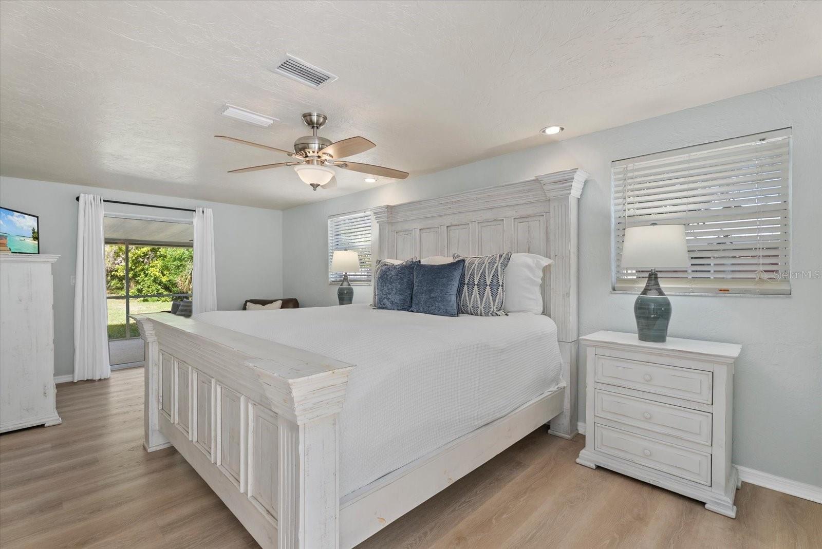 FLORIDA TROPICAL HOMESITES & LITTLE FARMS - Residential