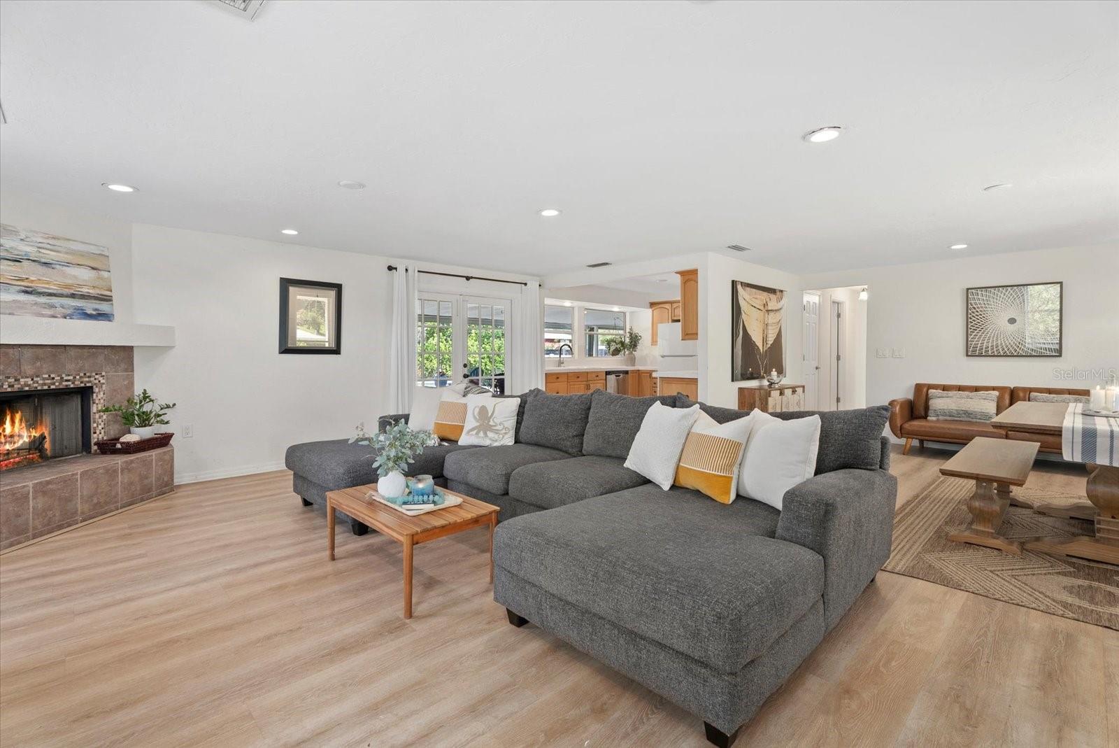 FLORIDA TROPICAL HOMESITES & LITTLE FARMS - Residential